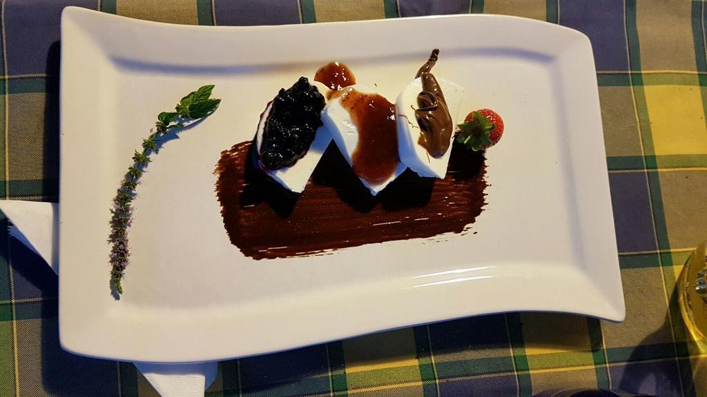 Agriturismo Prati Degli Orti Montiano  Luaran gambar